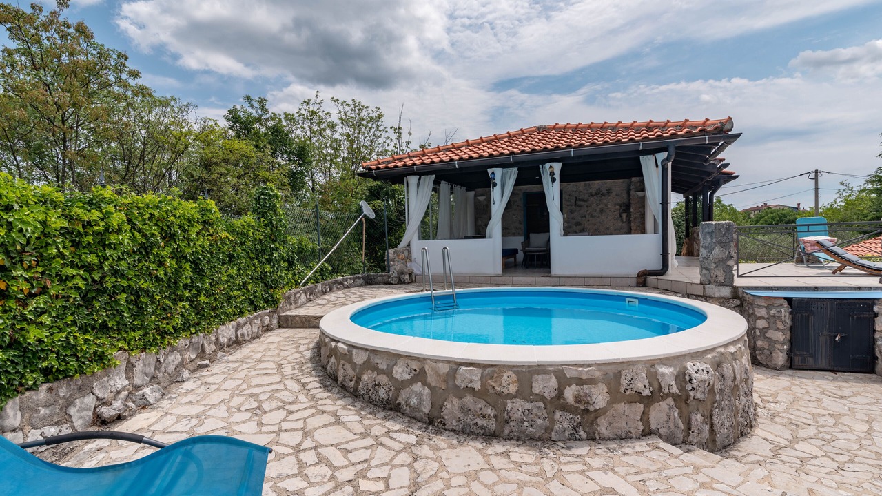 Photo of Outdoor in Gabonjin
