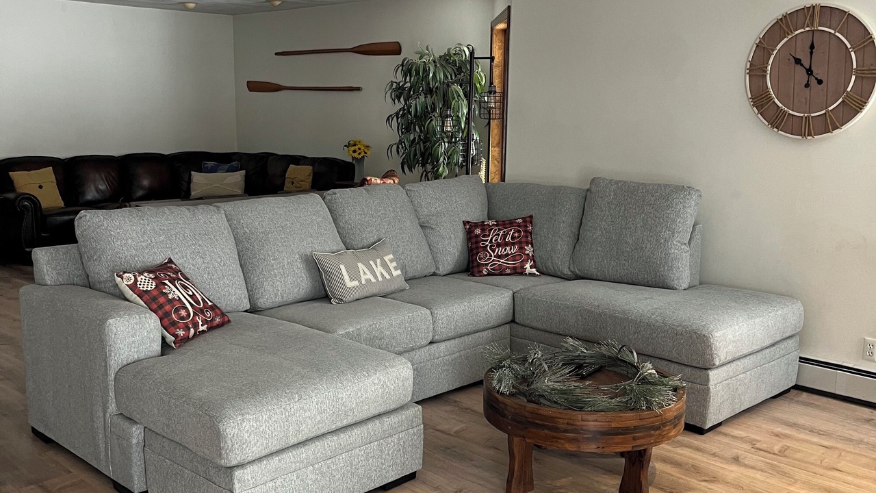Photo of Livingroom in Findley Lake