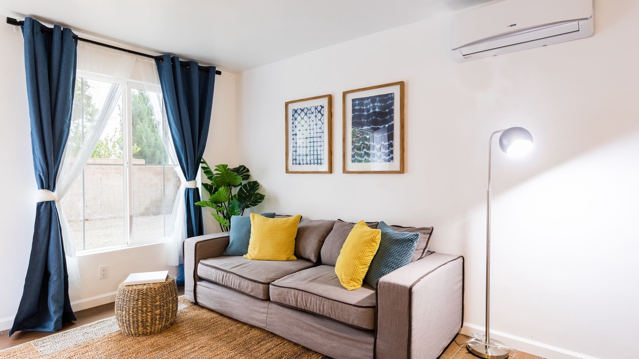 Photo of Livingroom in Desert Hot Springs