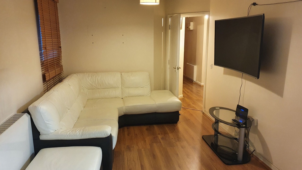 Photo of Livingroom in Wood Green