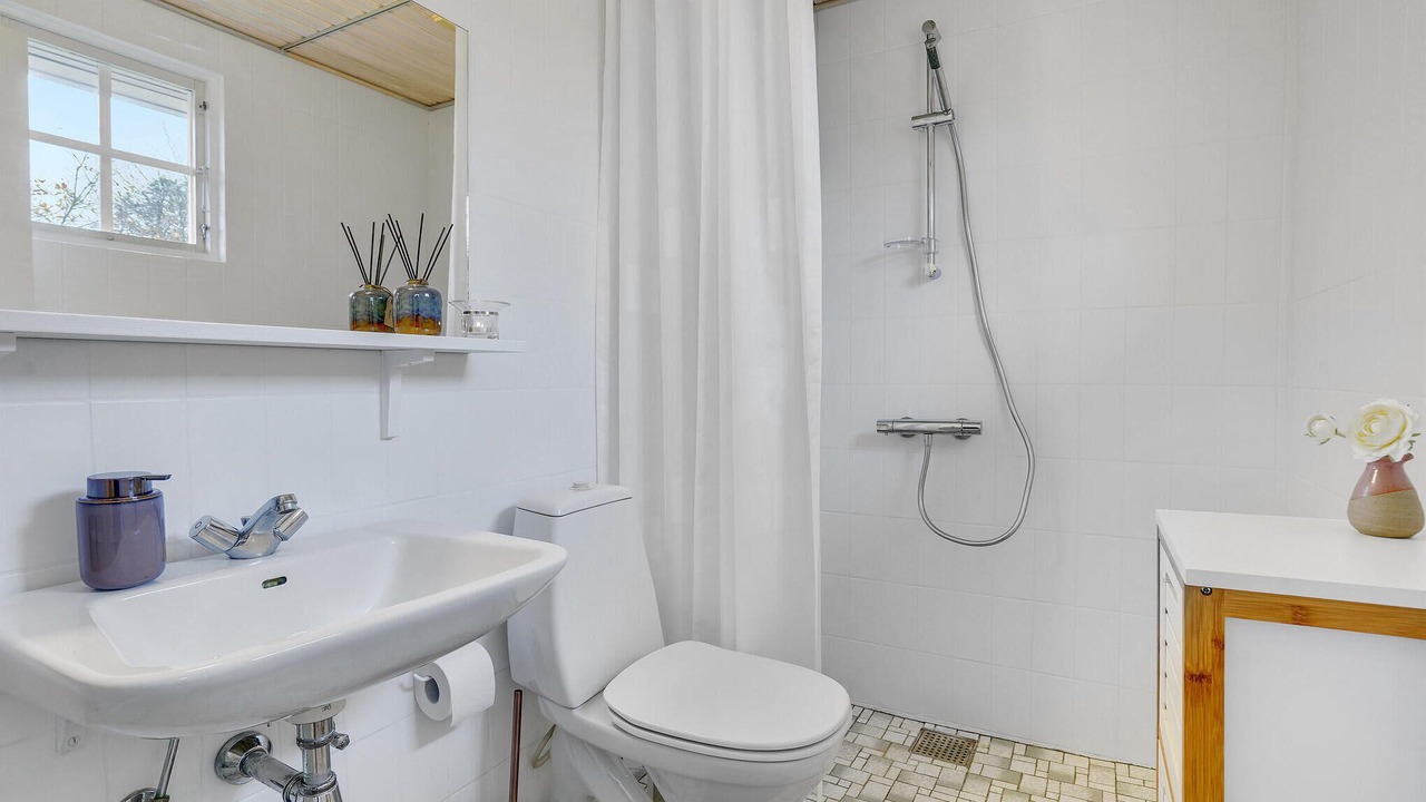 Photo of Bathroom in Hadsund