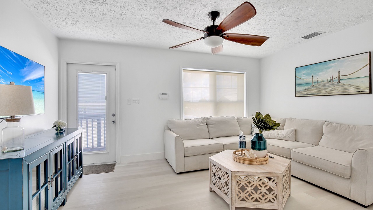 Photo of Livingroom in Cross Key Waterways