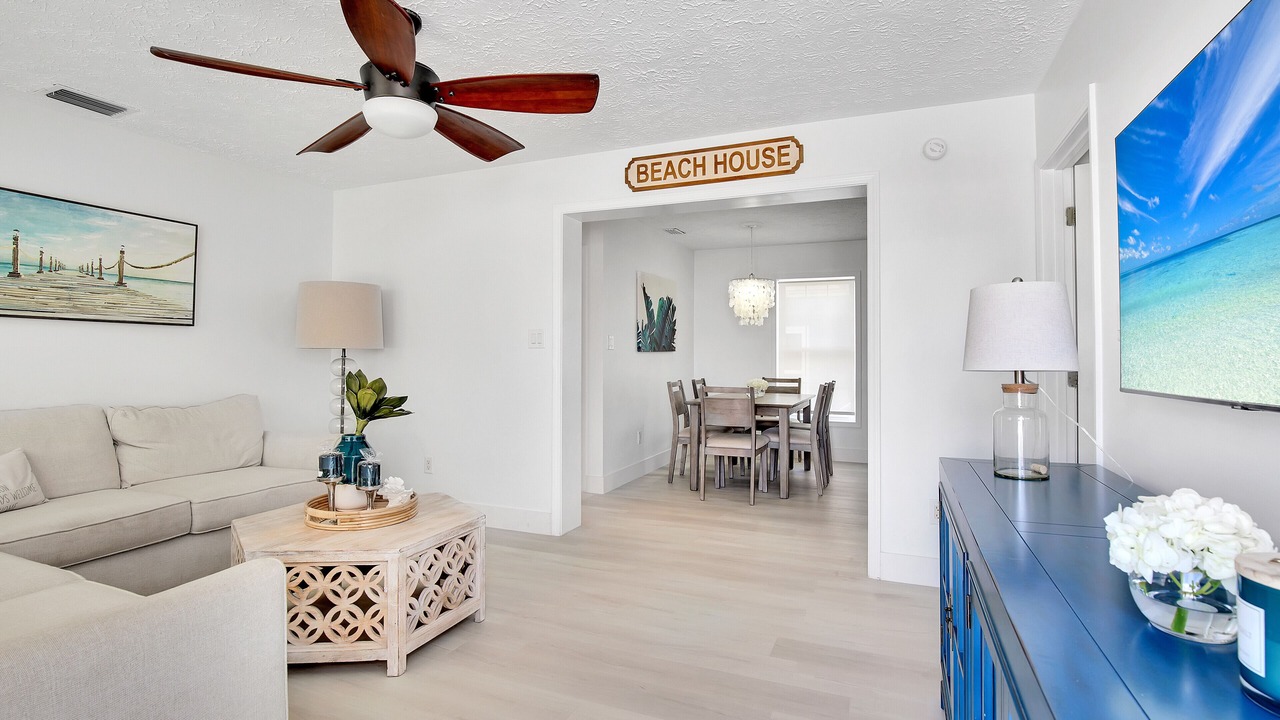 Photo of Livingroom in Cross Key Waterways