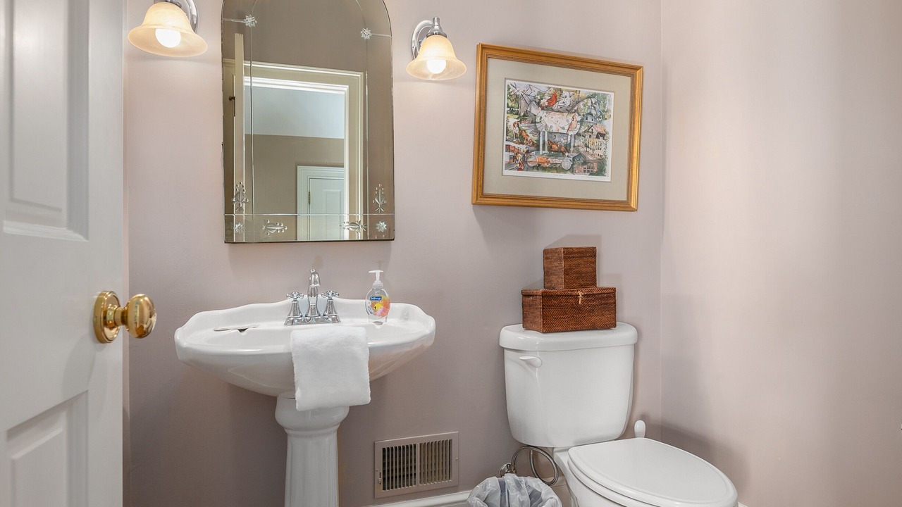 Photo of Bedroom in Lynn