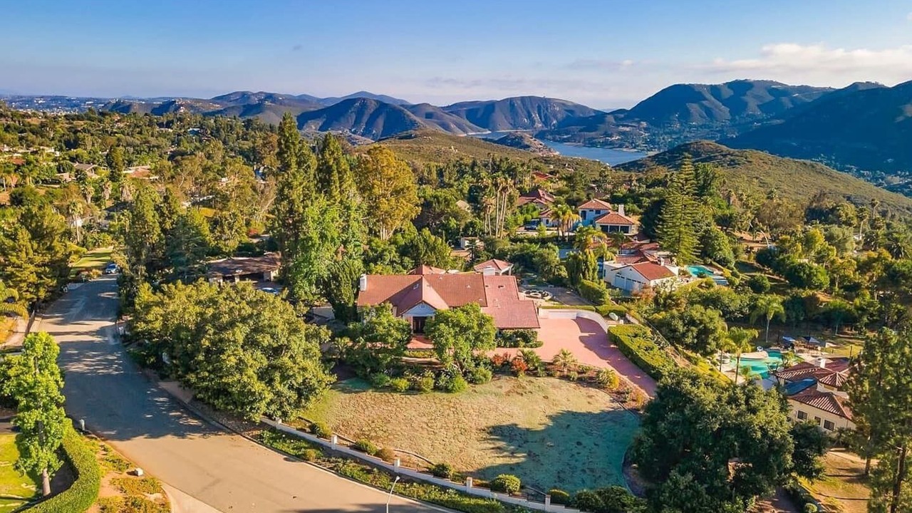 Photo of Others in Felicita