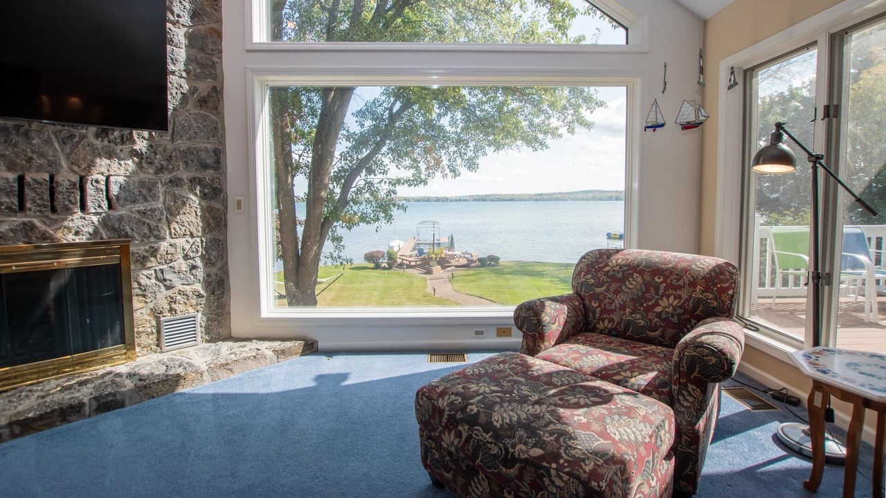 Photo of Livingroom in Canandaigua