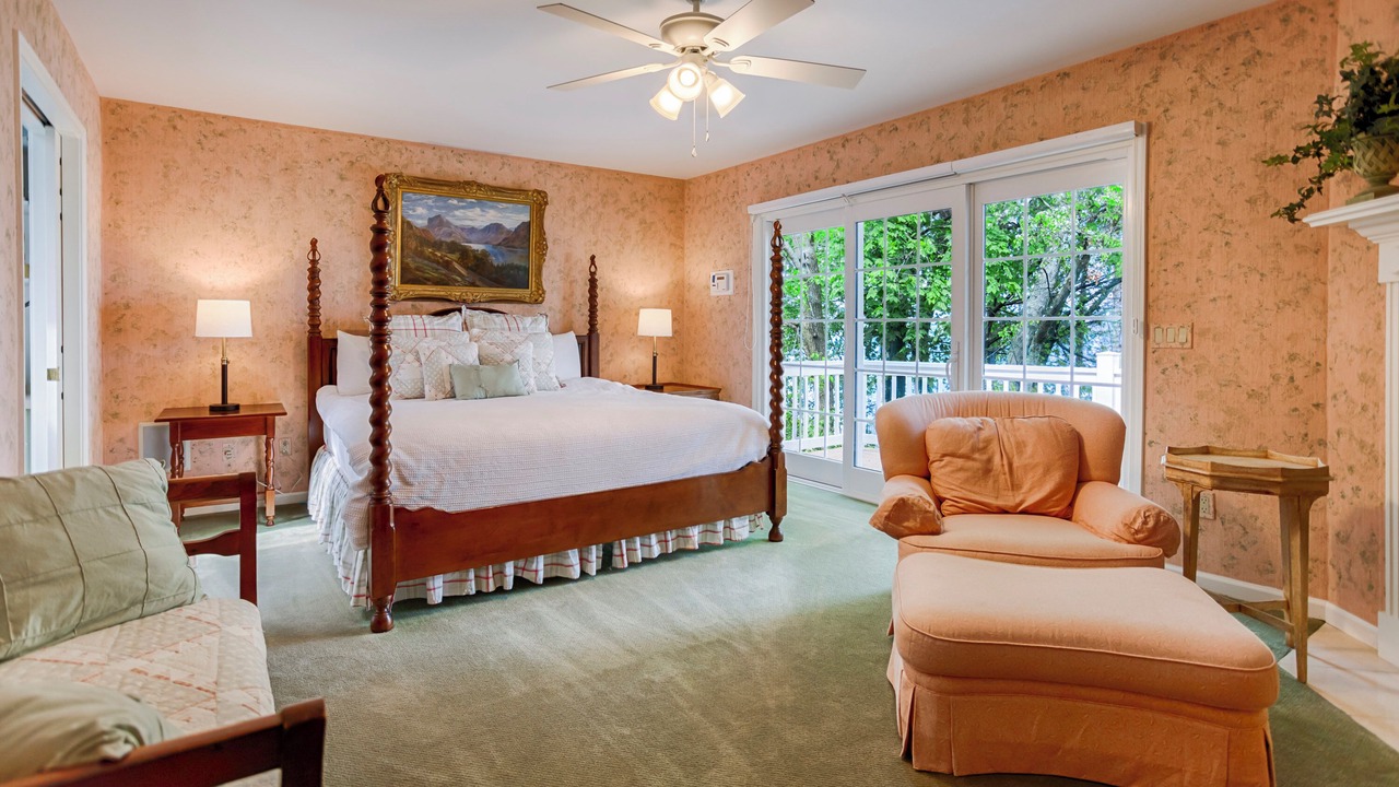 Photo of Bedroom in Canandaigua