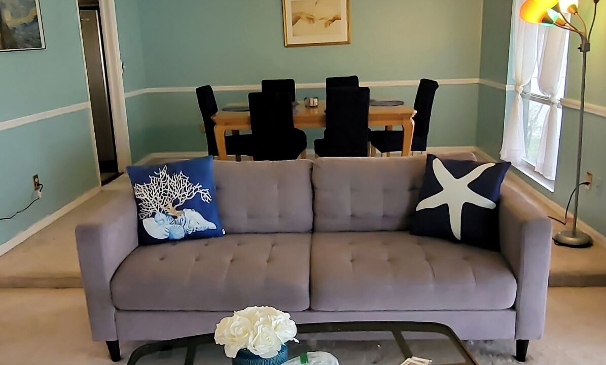 Photo of Livingroom in Bay Crest Park