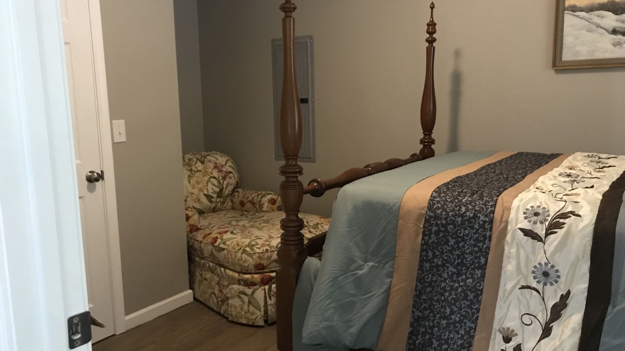 Photo of Bedroom in Pittsburg