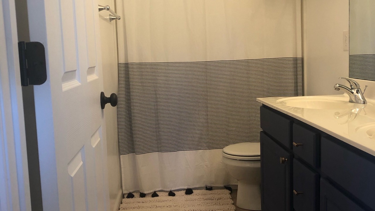 Photo of Bathroom in Camdenton