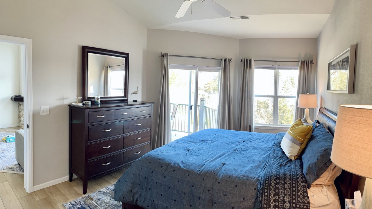 Photo of Bedroom in Camdenton