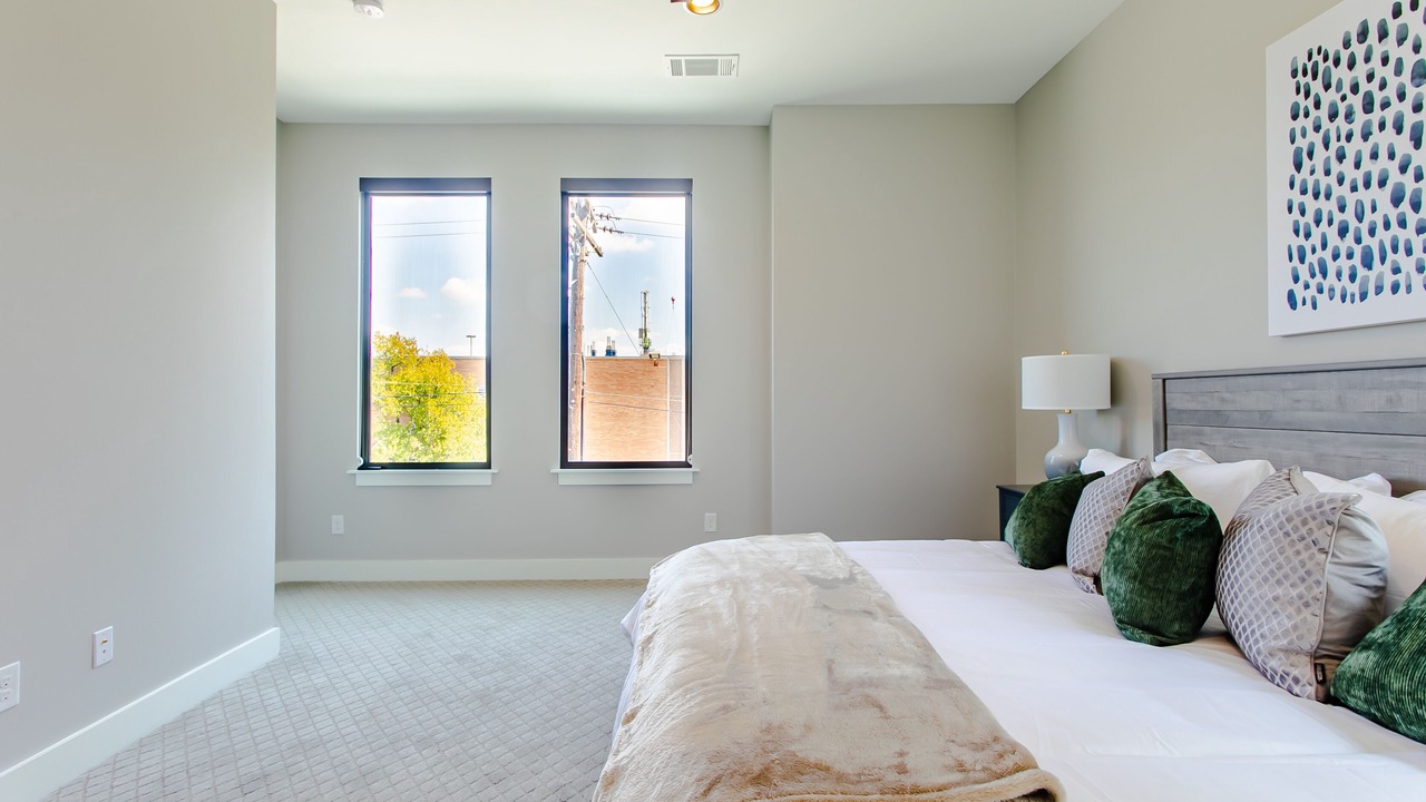 Photo of Bedroom in Oak Lawn