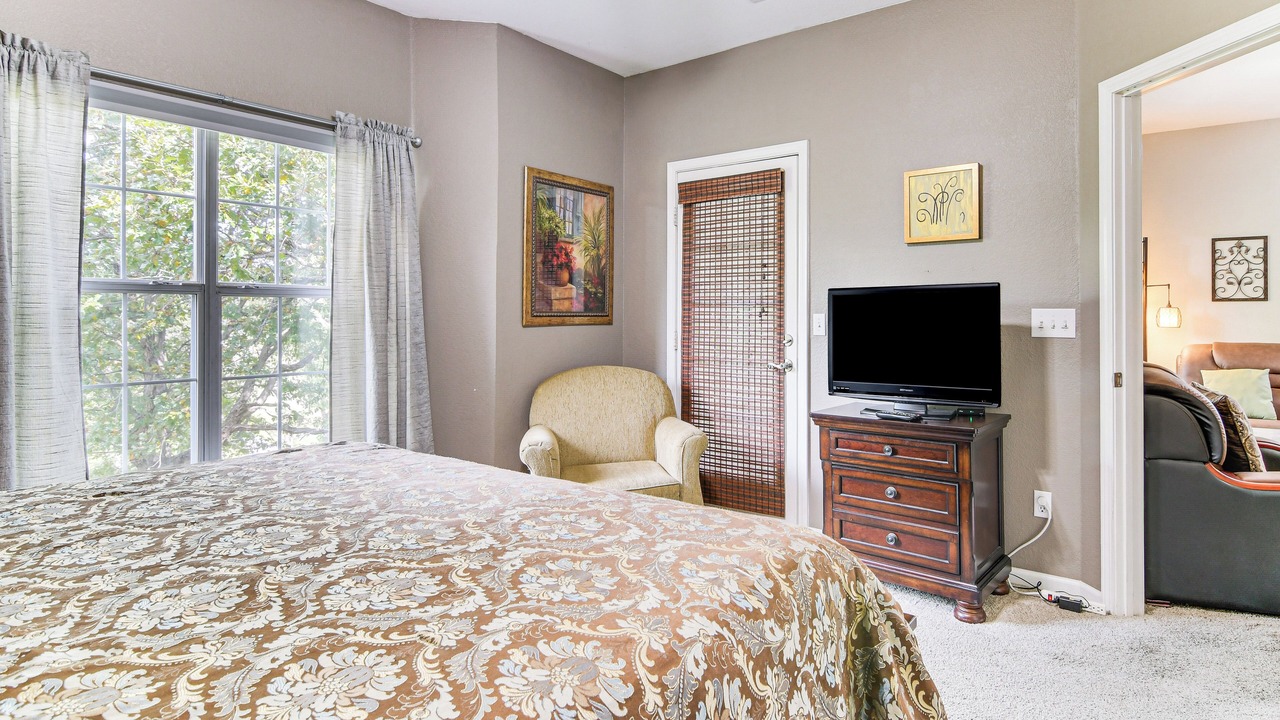 Photo of Bedroom in Branson