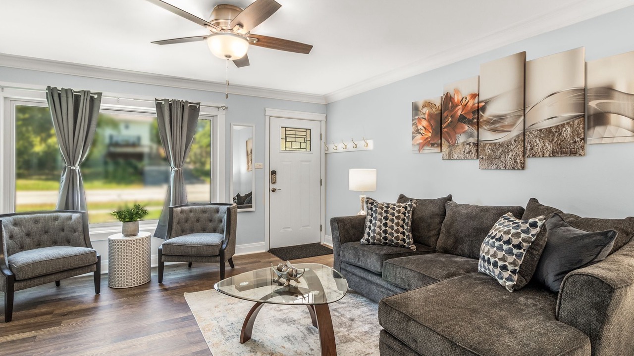 Photo of Livingroom in Downers Grove