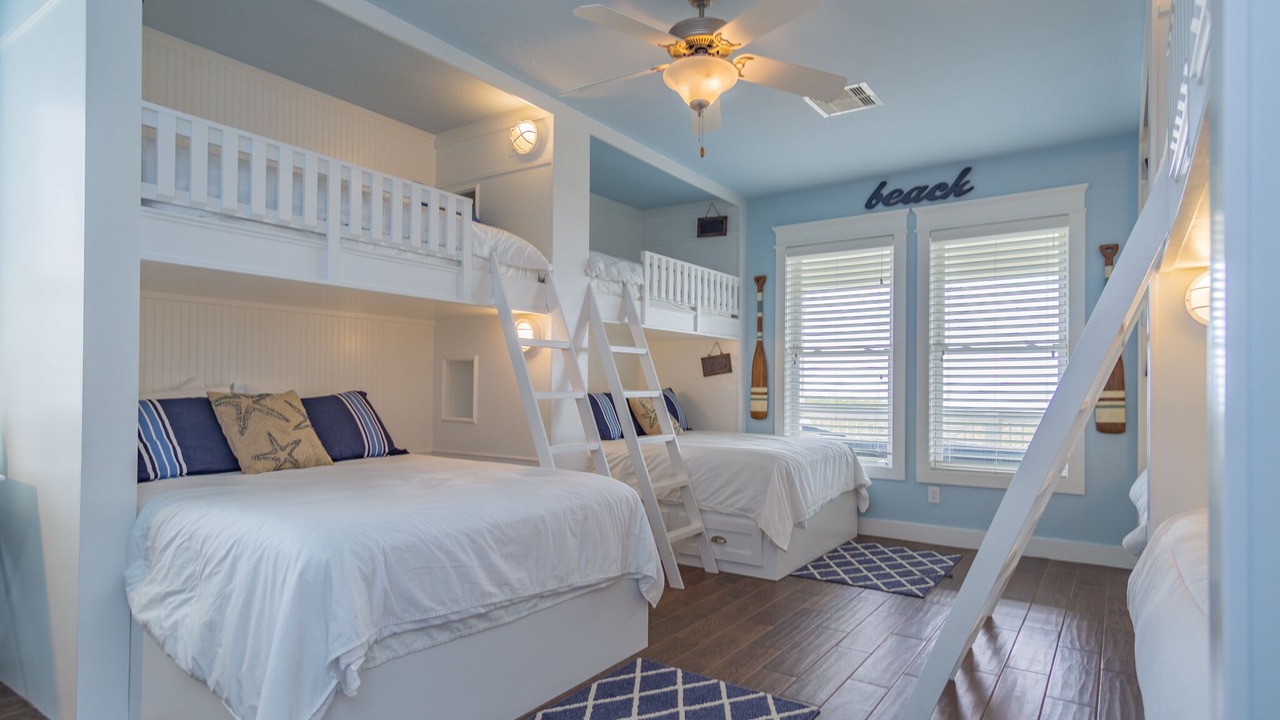 Photo of Bedroom in Red Fish Cove