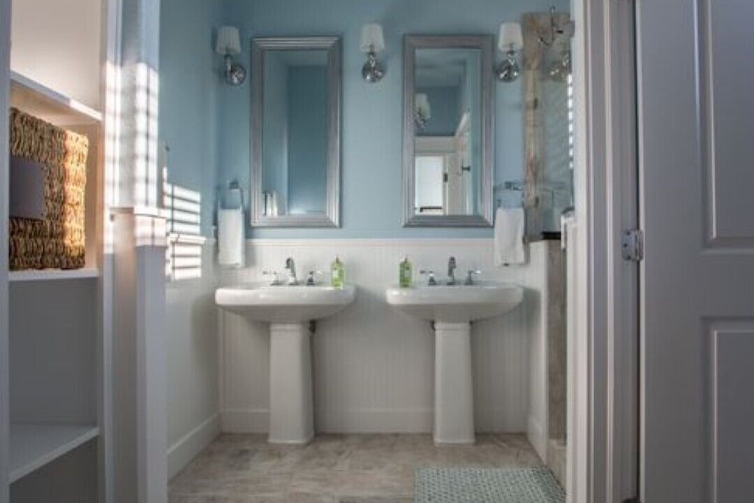 Photo of Bathroom in Red Fish Cove