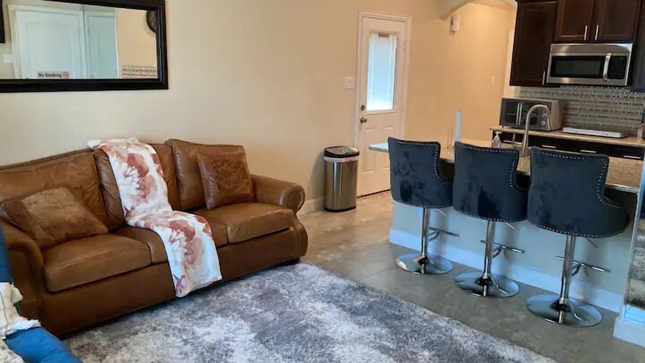 Photo of Livingroom in Iowa Colony