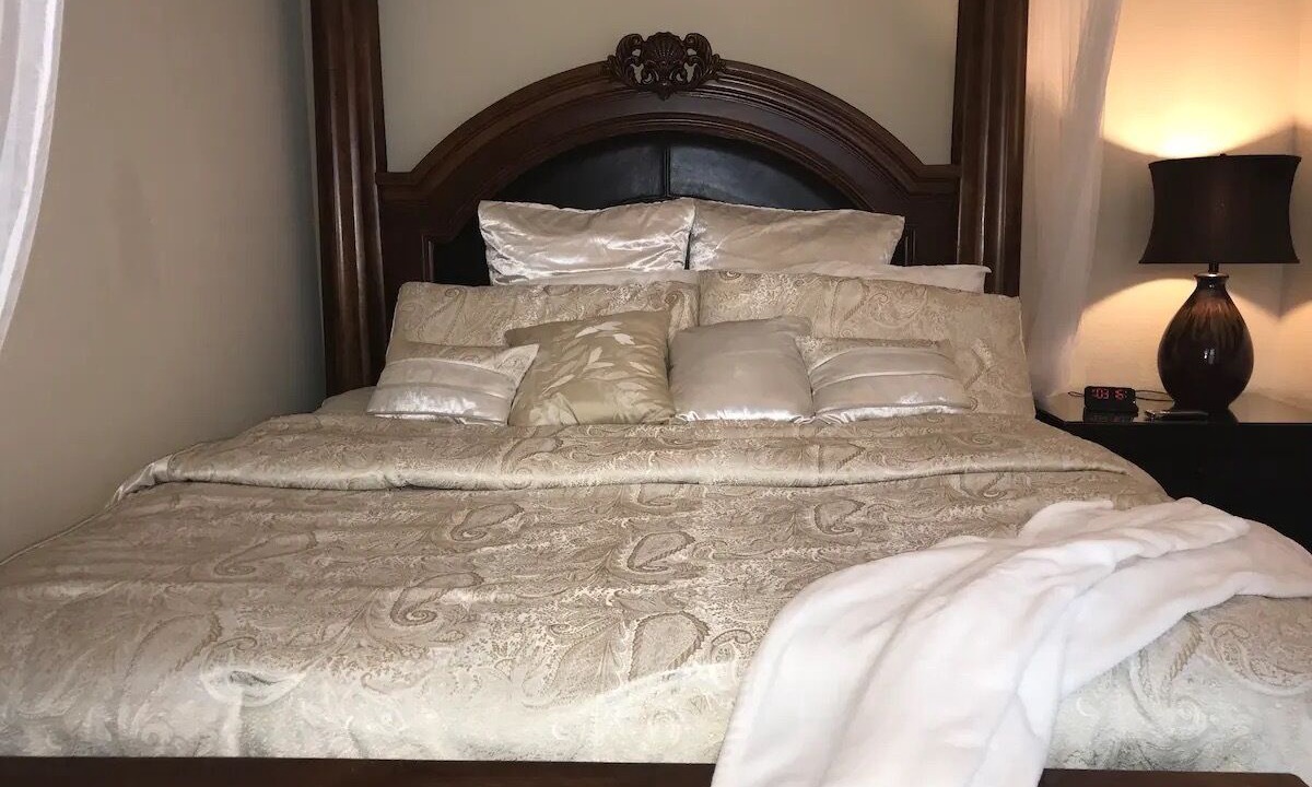 Photo of Bedroom in Iowa Colony
