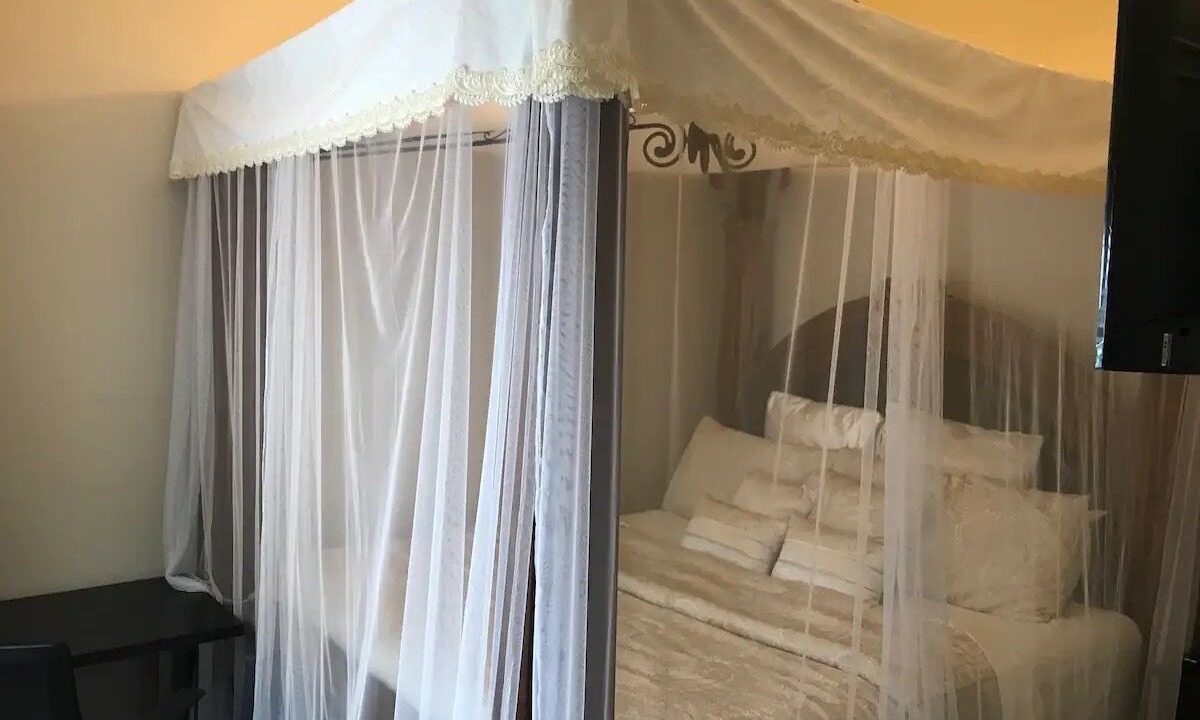 Photo of Bedroom in Iowa Colony