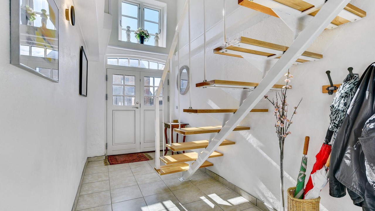 Photo of Others in Hojer