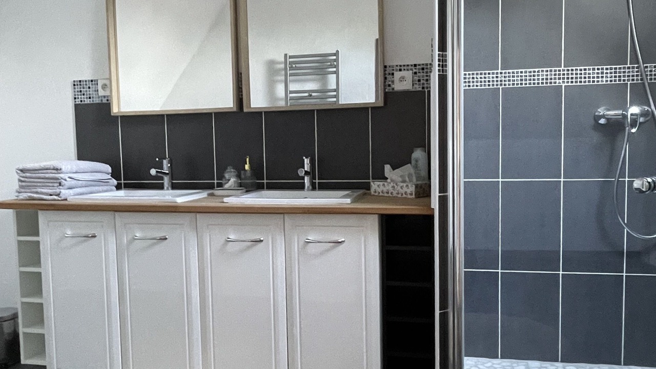 Photo of Bathroom in Azay-sur-Indre