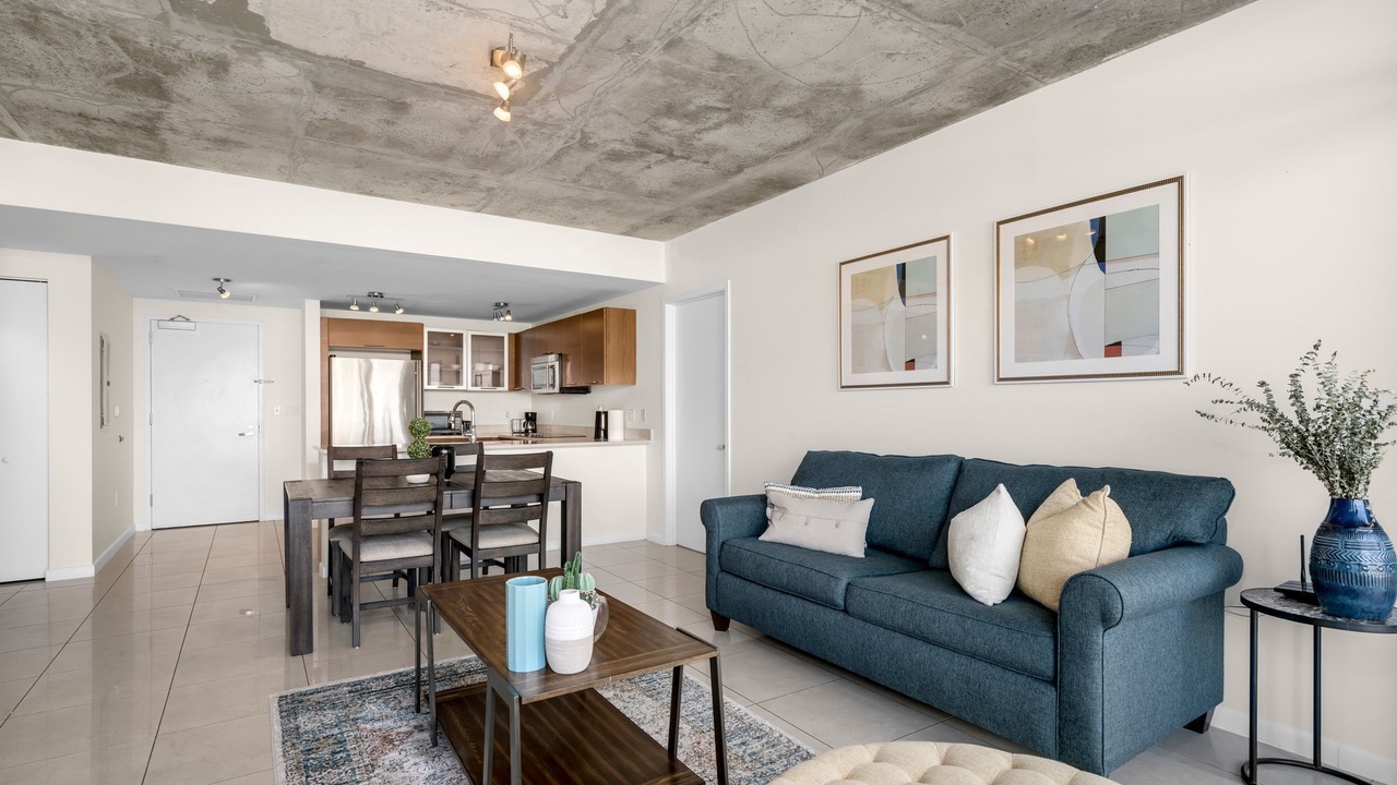 Photo of Livingroom in Midtown