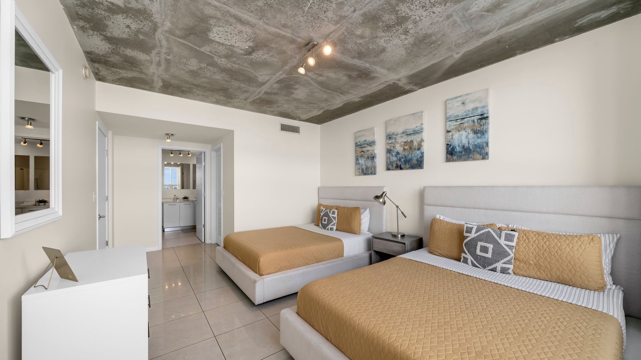 Photo of Bedroom in Midtown