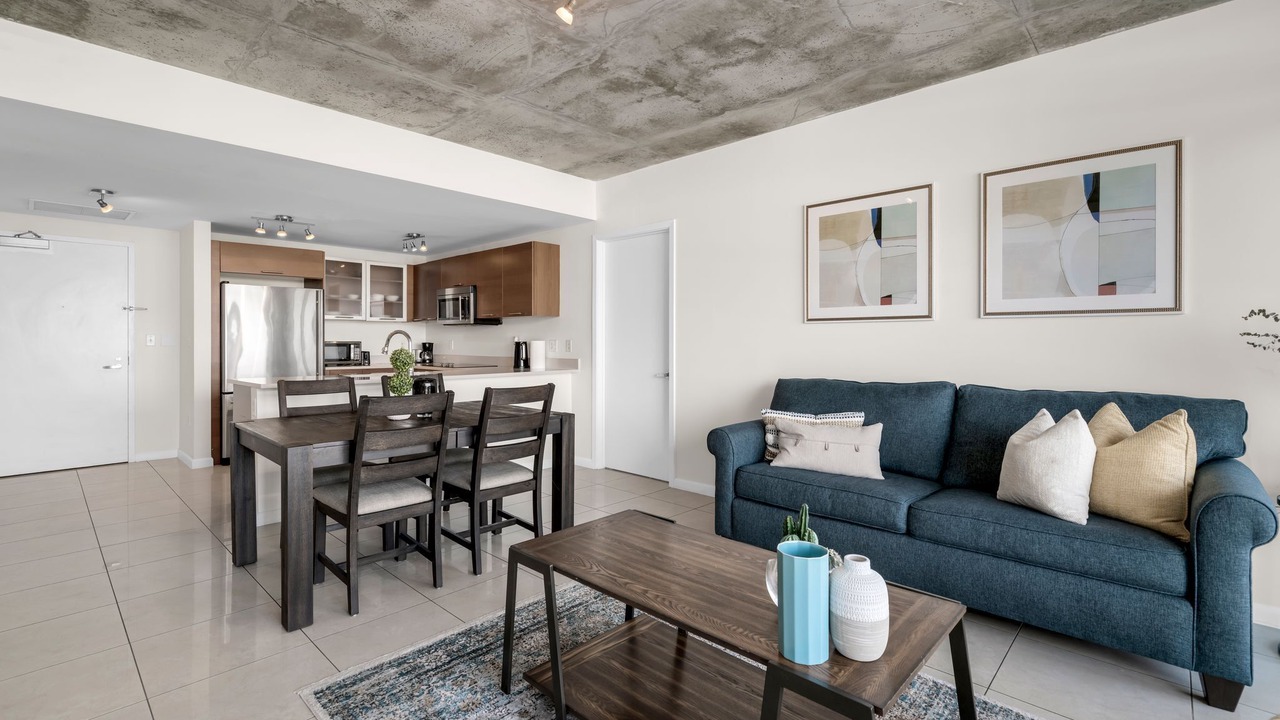 Photo of Livingroom in Midtown