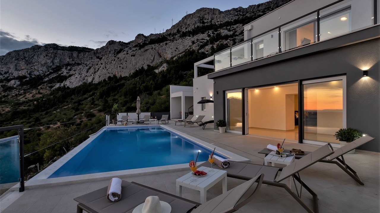 Photo of Outdoor in Brela