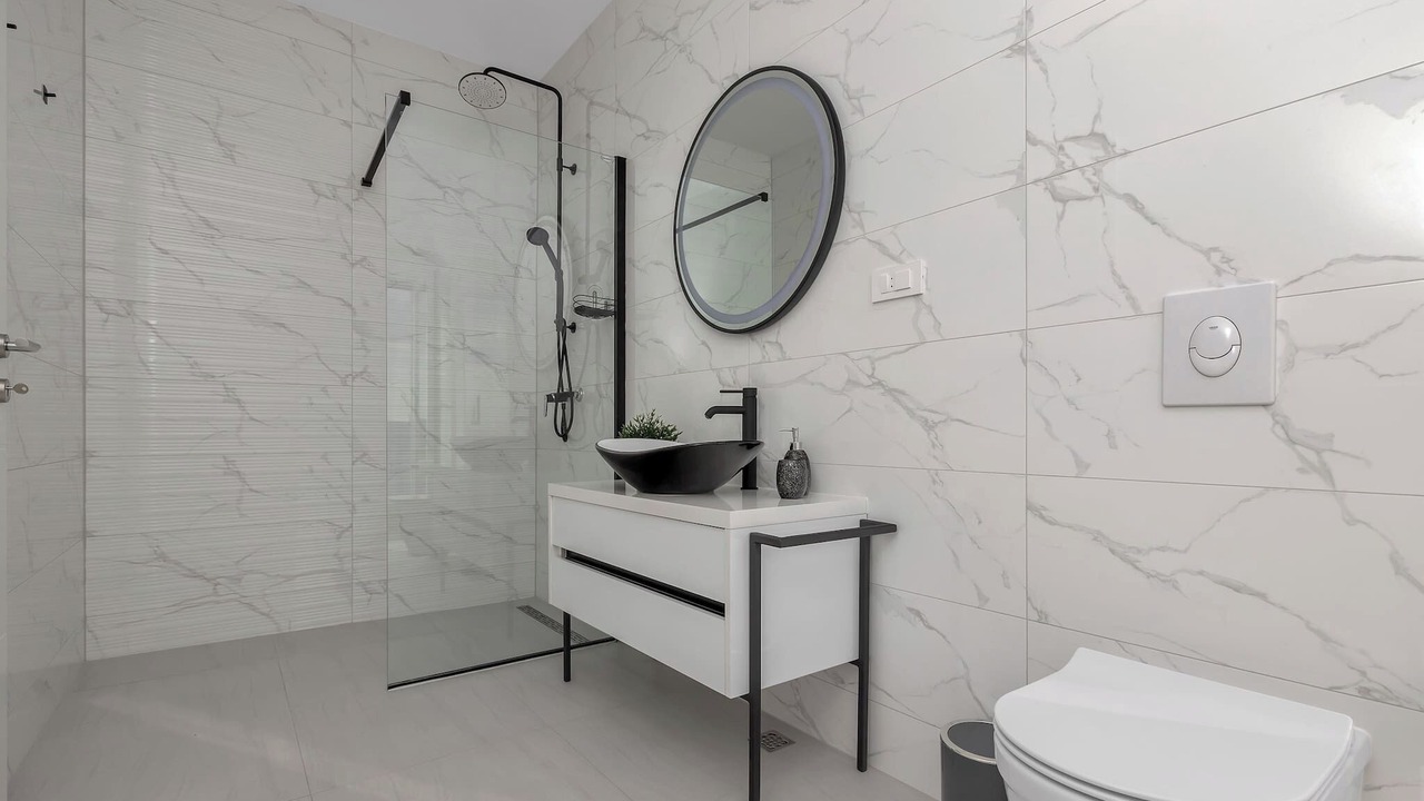 Photo of Bathroom in Brela