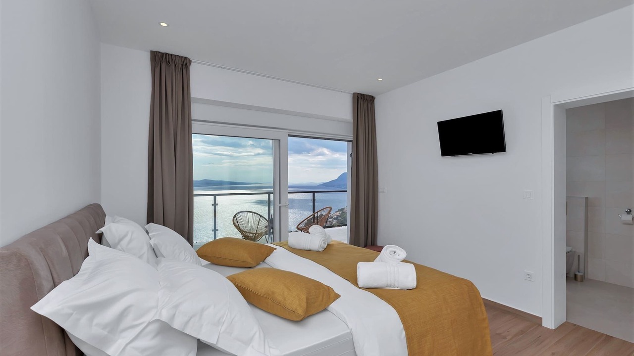 Photo of Bedroom in Brela
