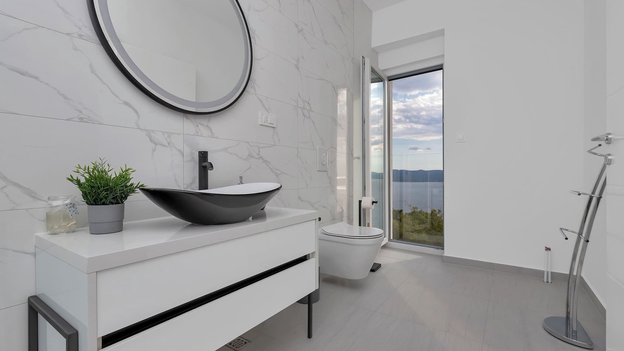 Photo of Bathroom in Brela
