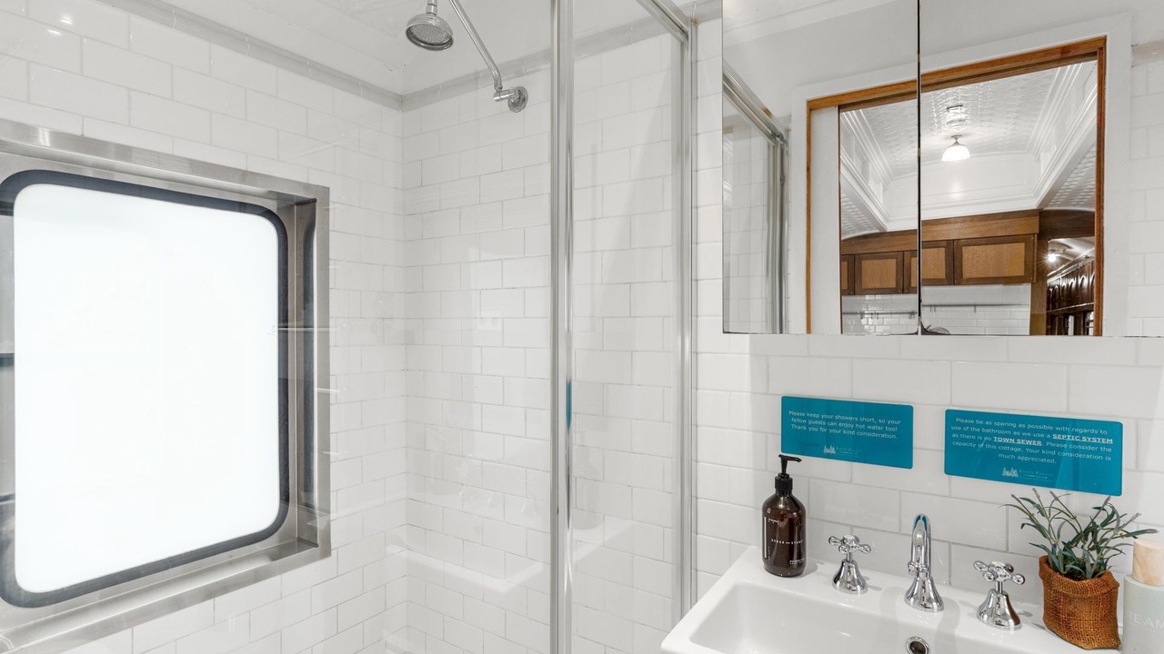 Photo of Bathroom in Alpine