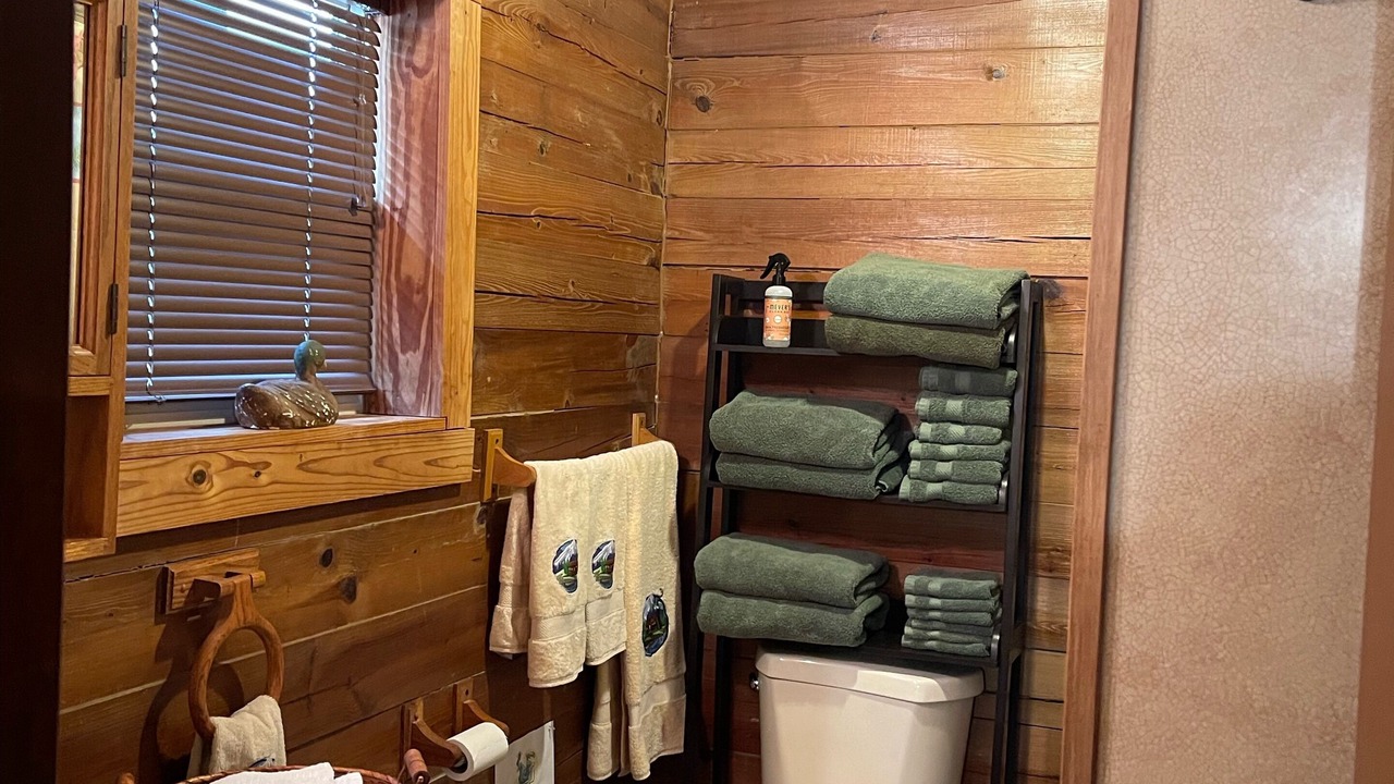 Photo of Bathroom in Gordon