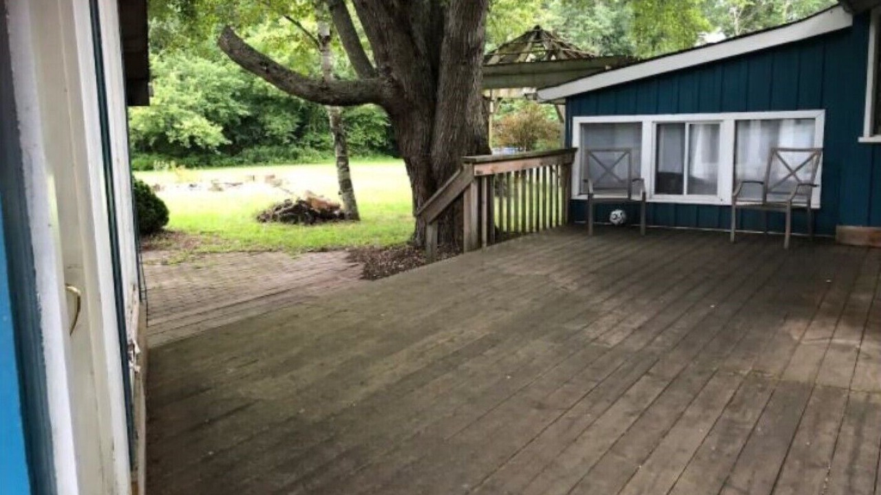 Photo of Patio Balcony in Carrying Place