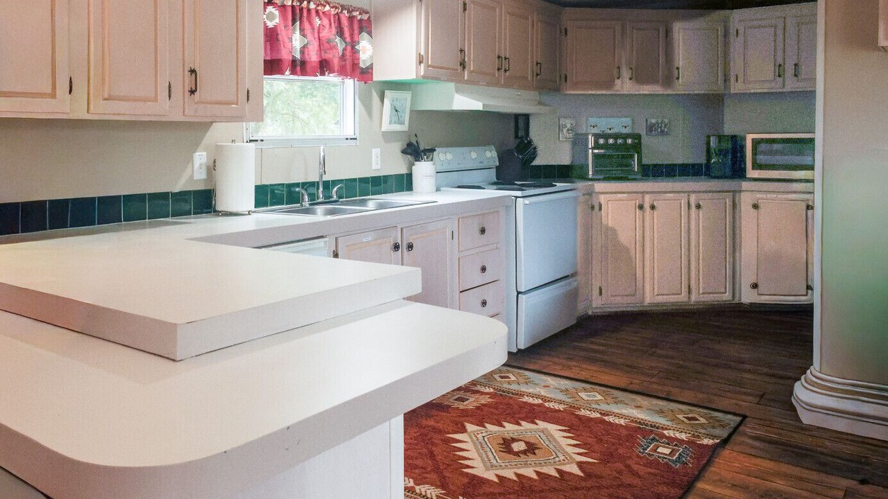 Photo of Kitchen in Lometa