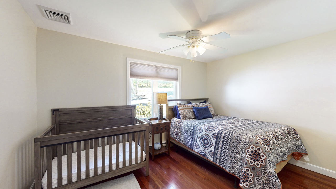 Photo of Bedroom in Freedom