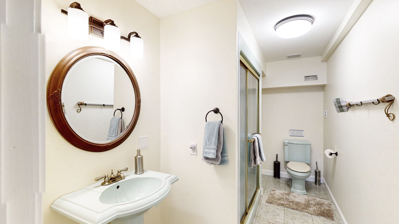 Photo of Bathroom in Freedom