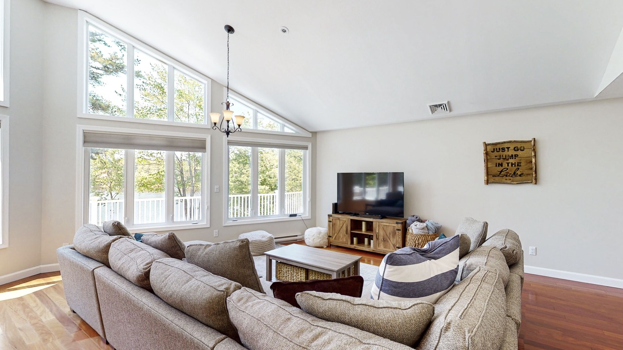 Photo of Livingroom in Freedom