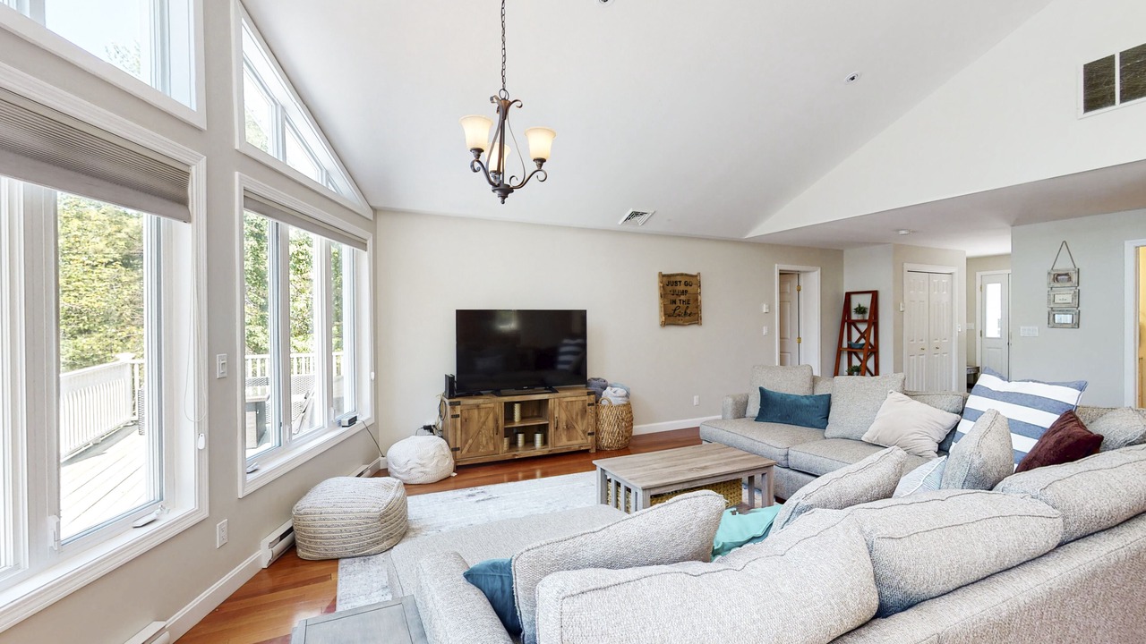 Photo of Livingroom in Freedom