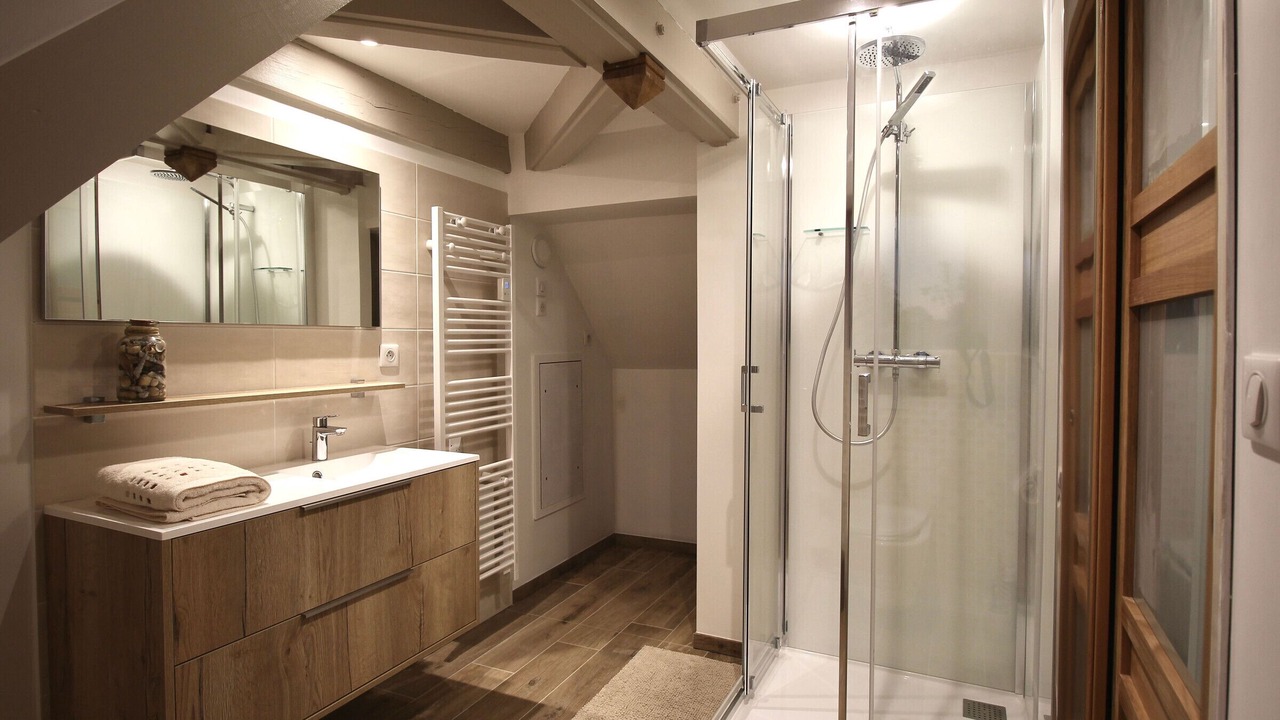 Photo of Bathroom in Cerans-Foulletourte