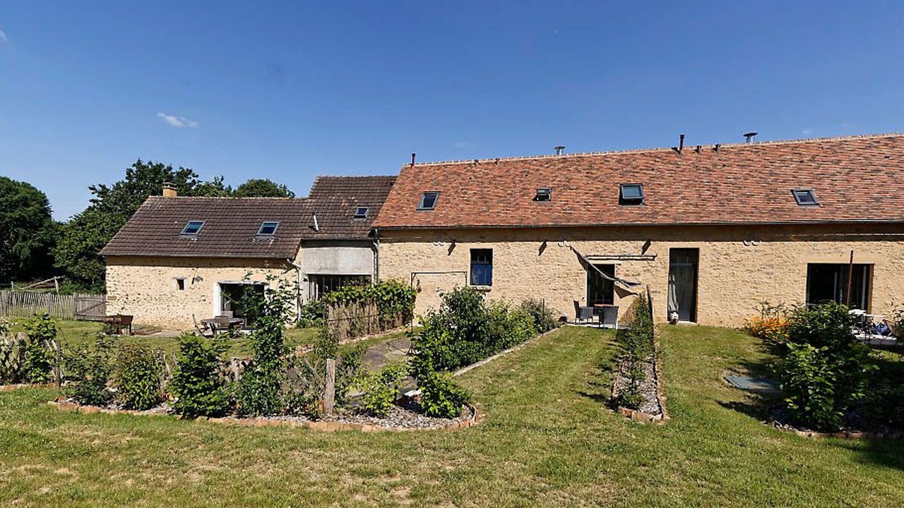 Photo of Outdoor in Louplande