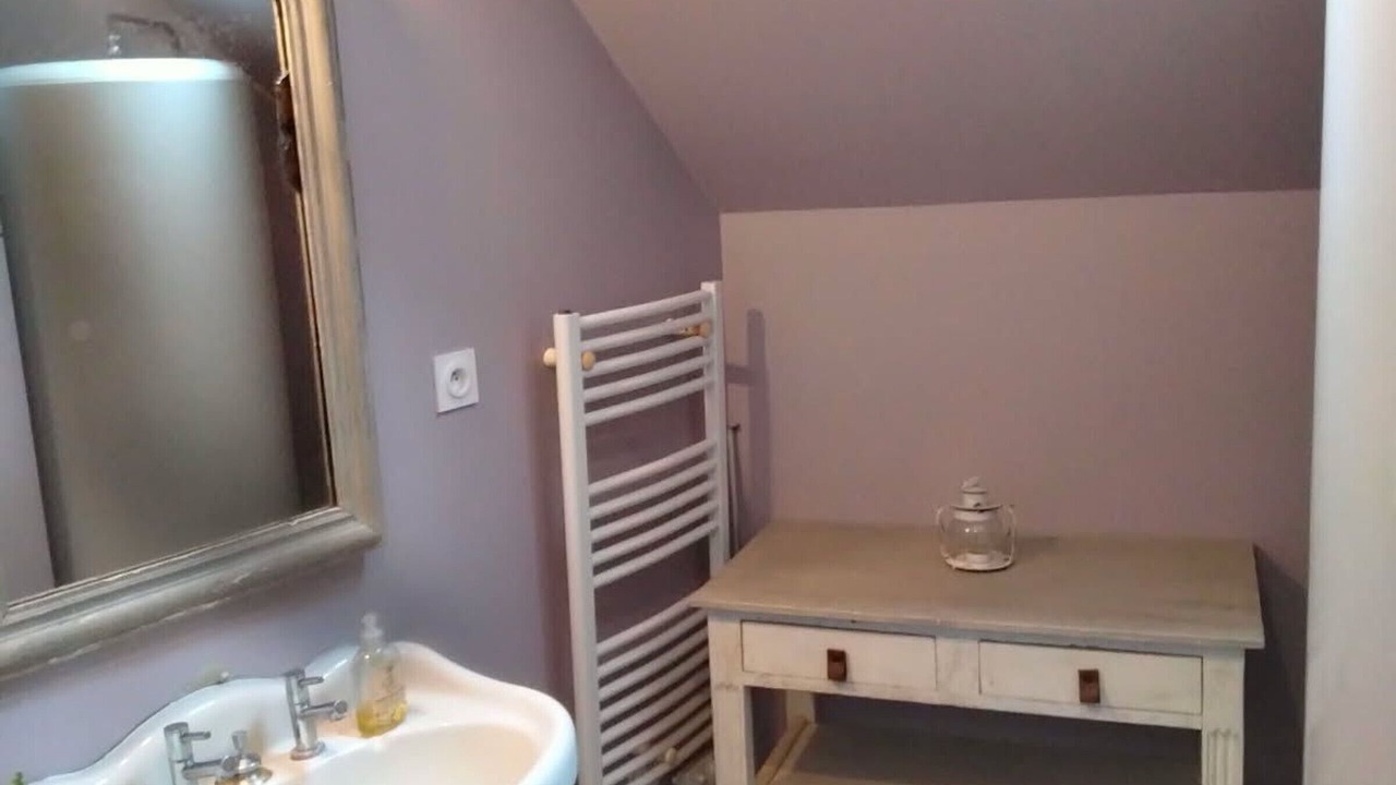 Photo of Bathroom in Louplande