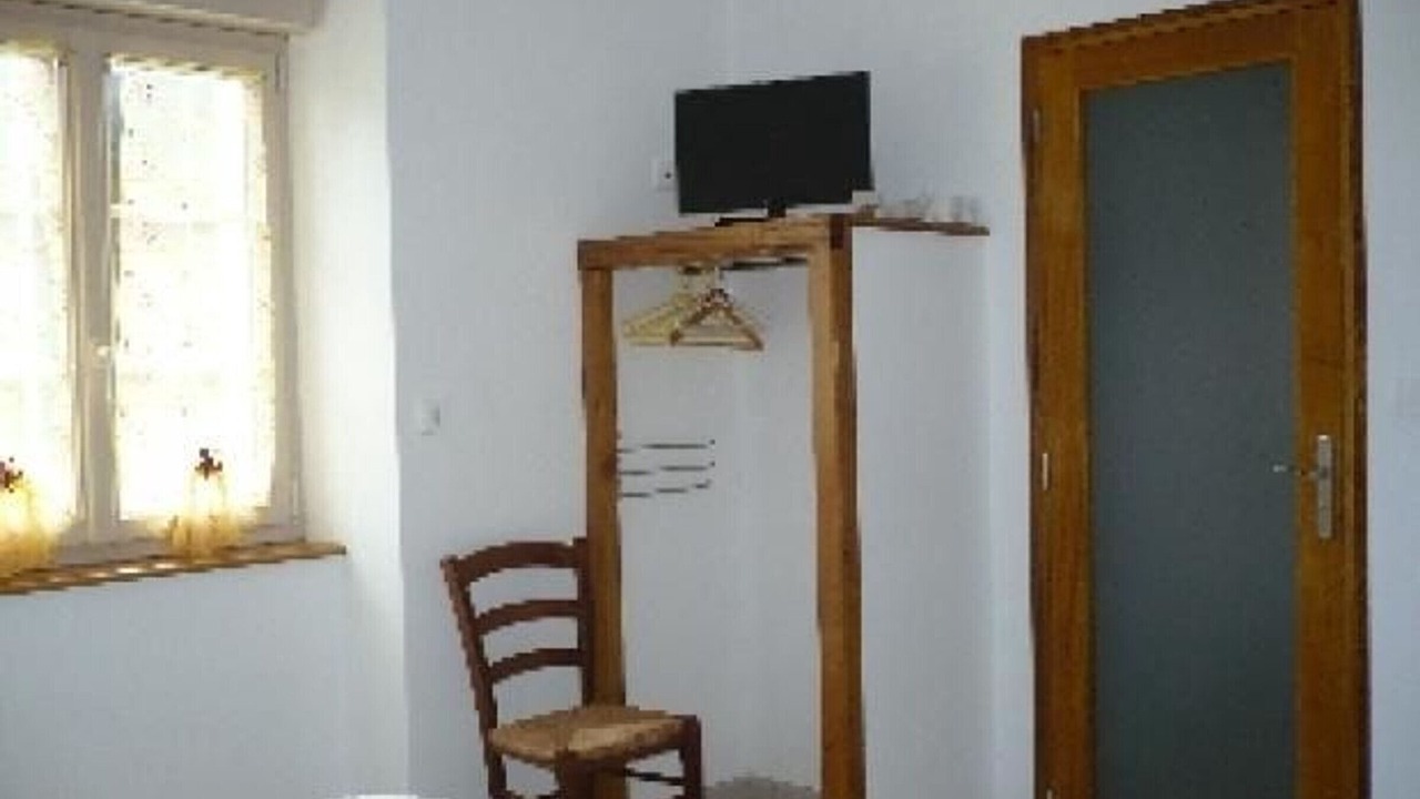 Photo of Bedroom in Epineu-le-Chevreuil