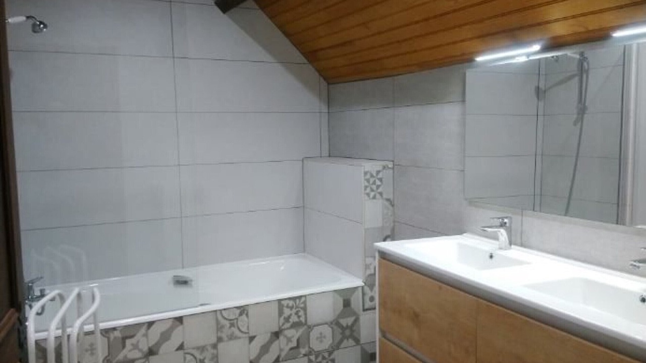 Photo of Bathroom in Rouez