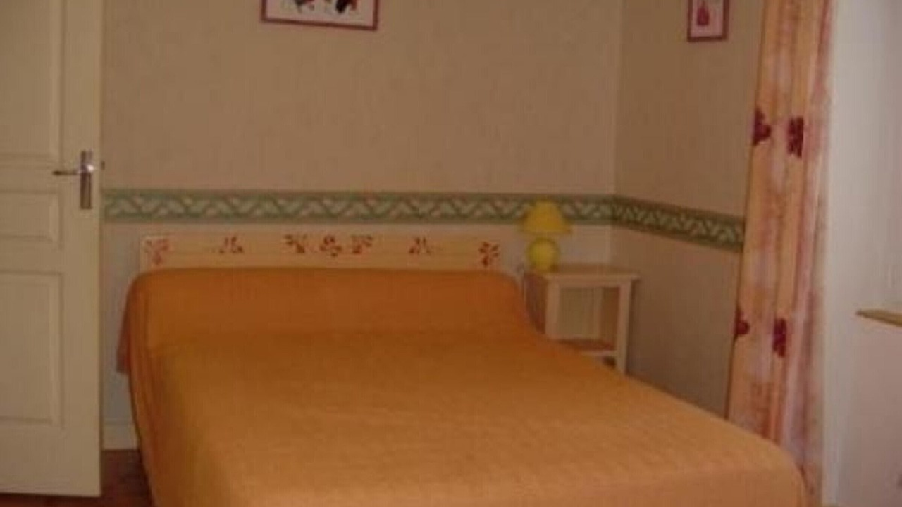 Photo of Bedroom in Aubigne-Racan