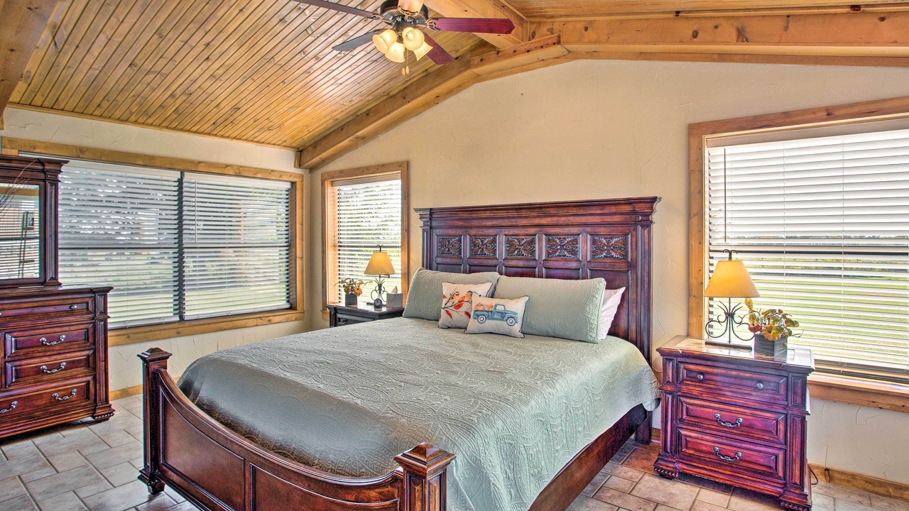Photo of Bedroom in Calera