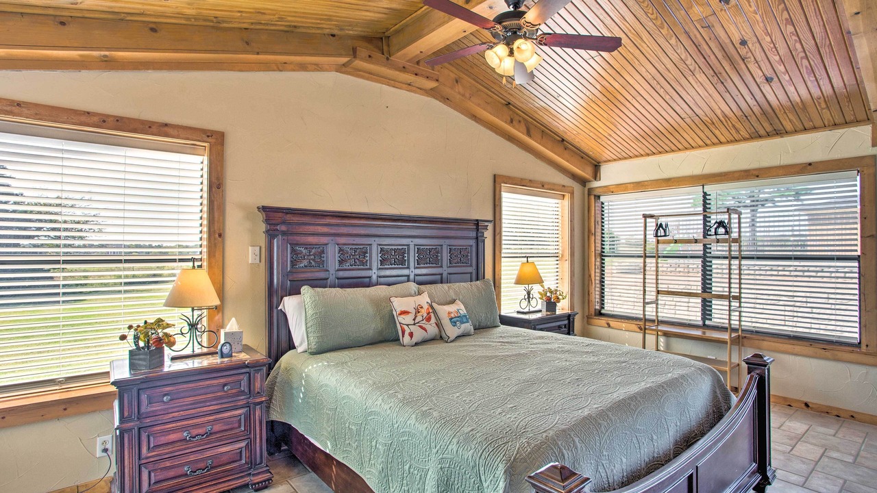 Photo of Livingroom in Calera