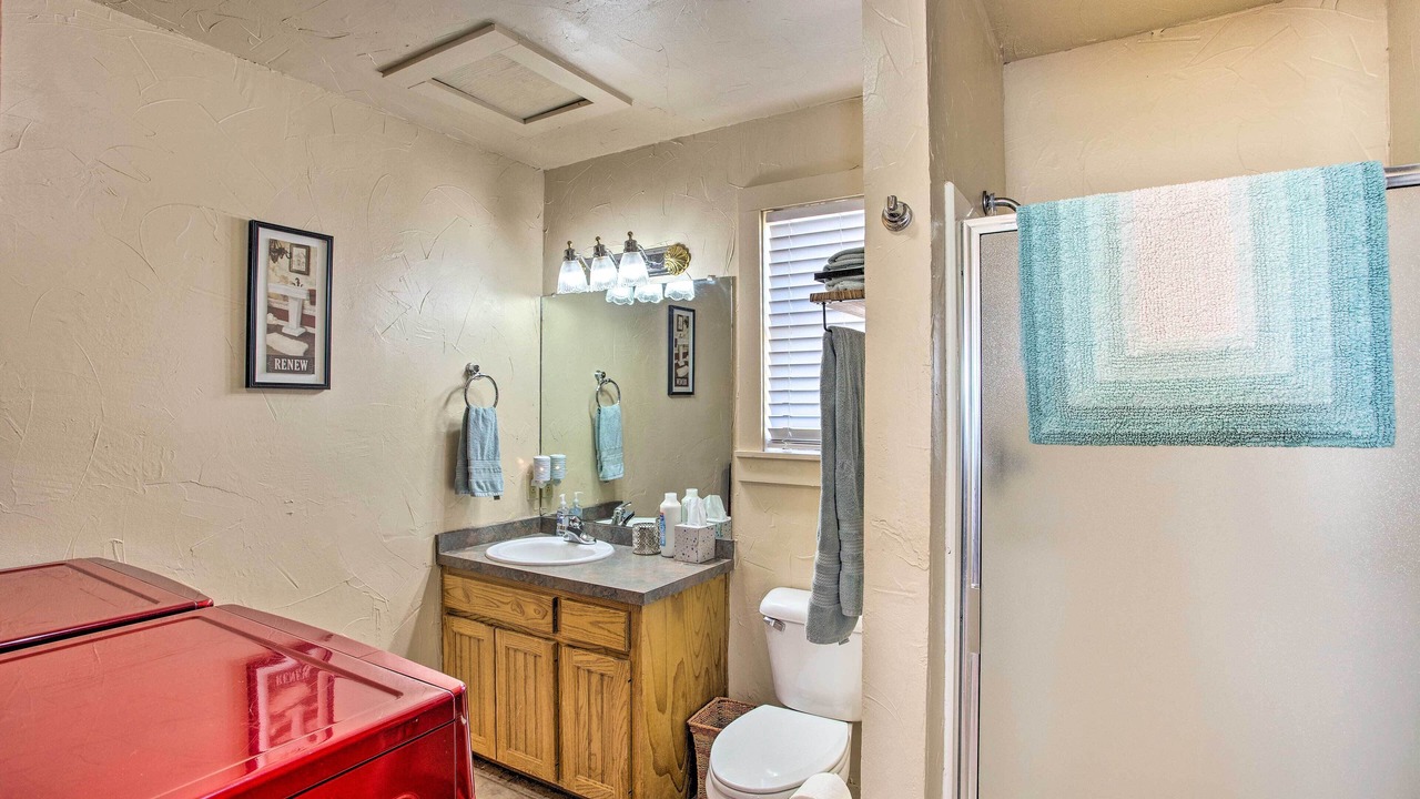 Photo of Bathroom in Calera