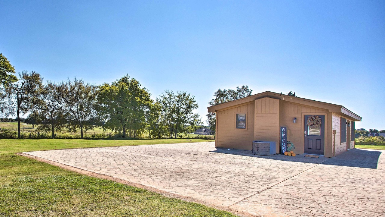 Photo of Outdoor in Calera